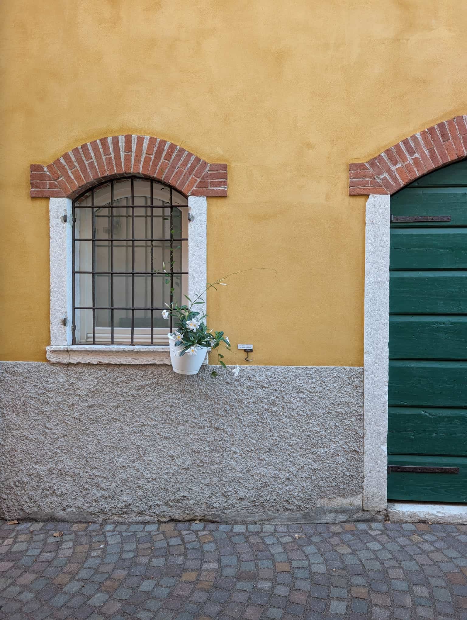 Fassade Gelb